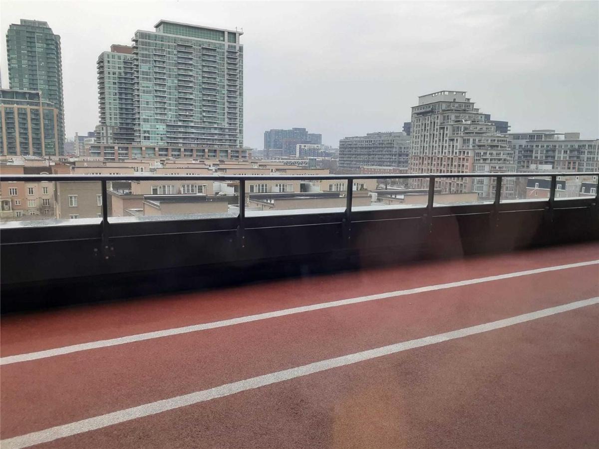 1 Bedroom With Gorgeous View! *