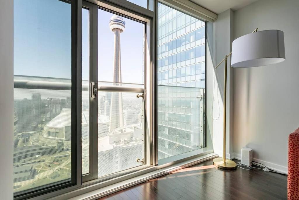 Apartment Elegant Waterfront Downtown / Unobstructed Cn Tower View Toronto