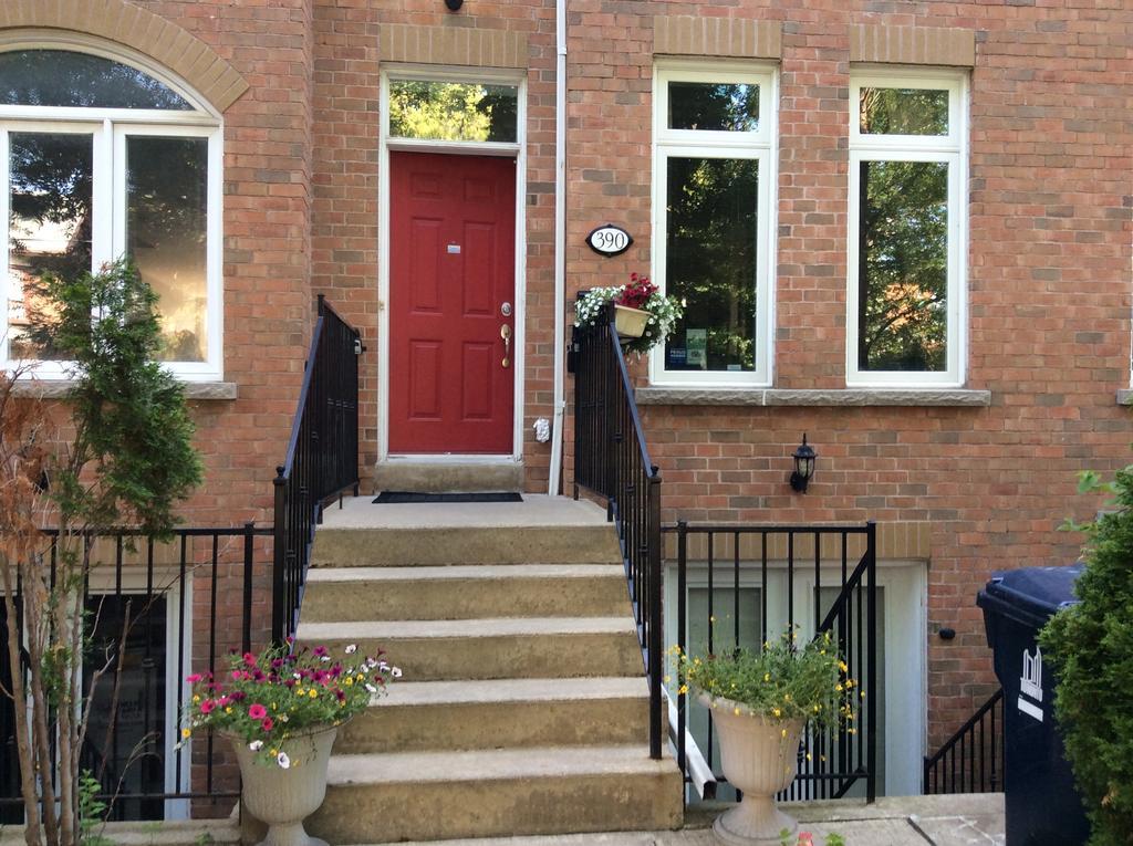 A Dreams (adults Only) Bed & Breakfast Toronto