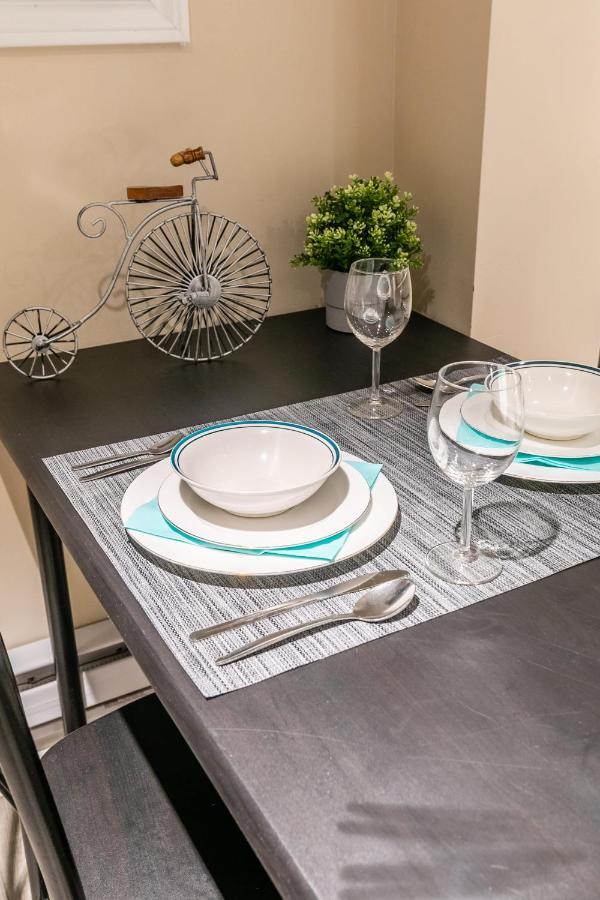 Newly Renovated - Cozy 1Br Apt With Netflix - Prime Location Apartment *
