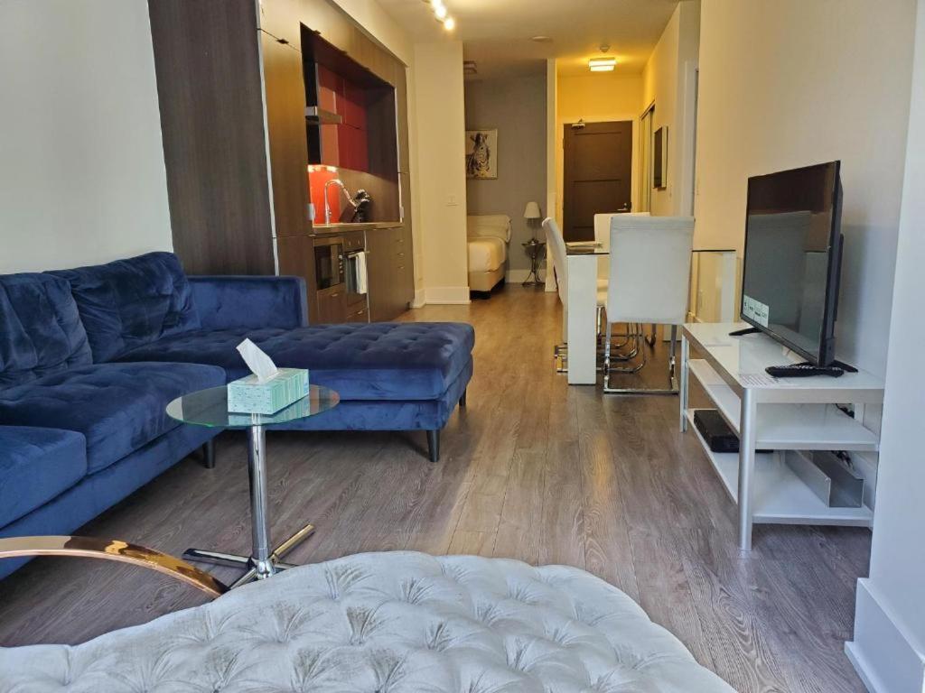 Union Square Centre Apartment