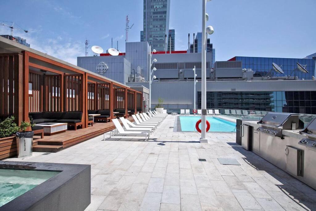 Planurstay - 2br & 2bth 300 Front Street West *