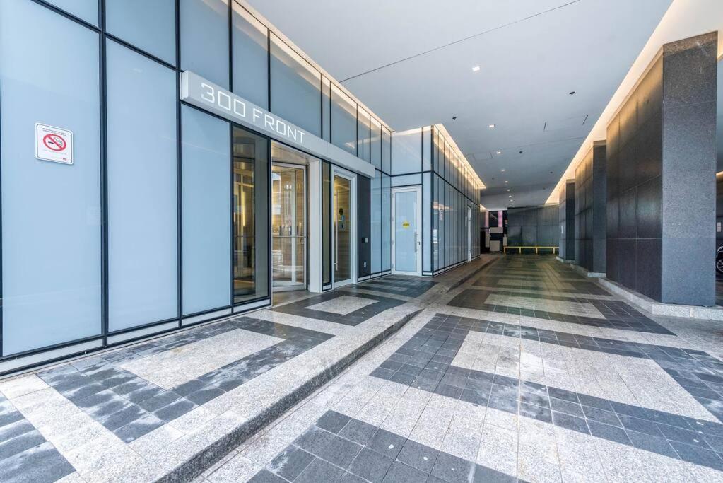 Apartment Planurstay - 2br & 2bth 300 Front Street West