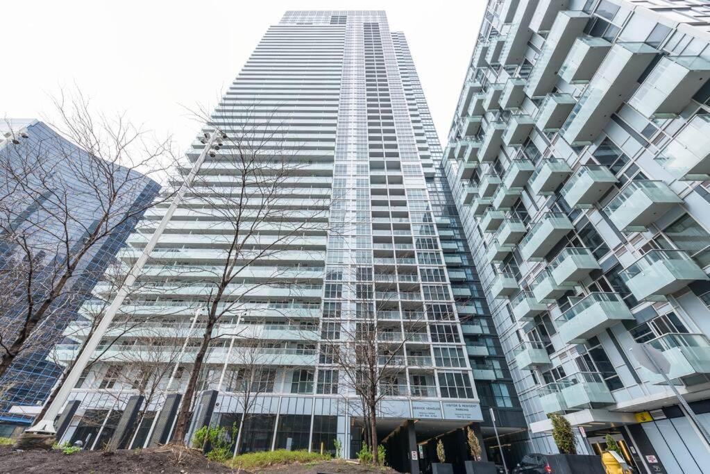 Planurstay - 2br & 2bth 300 Front Street West