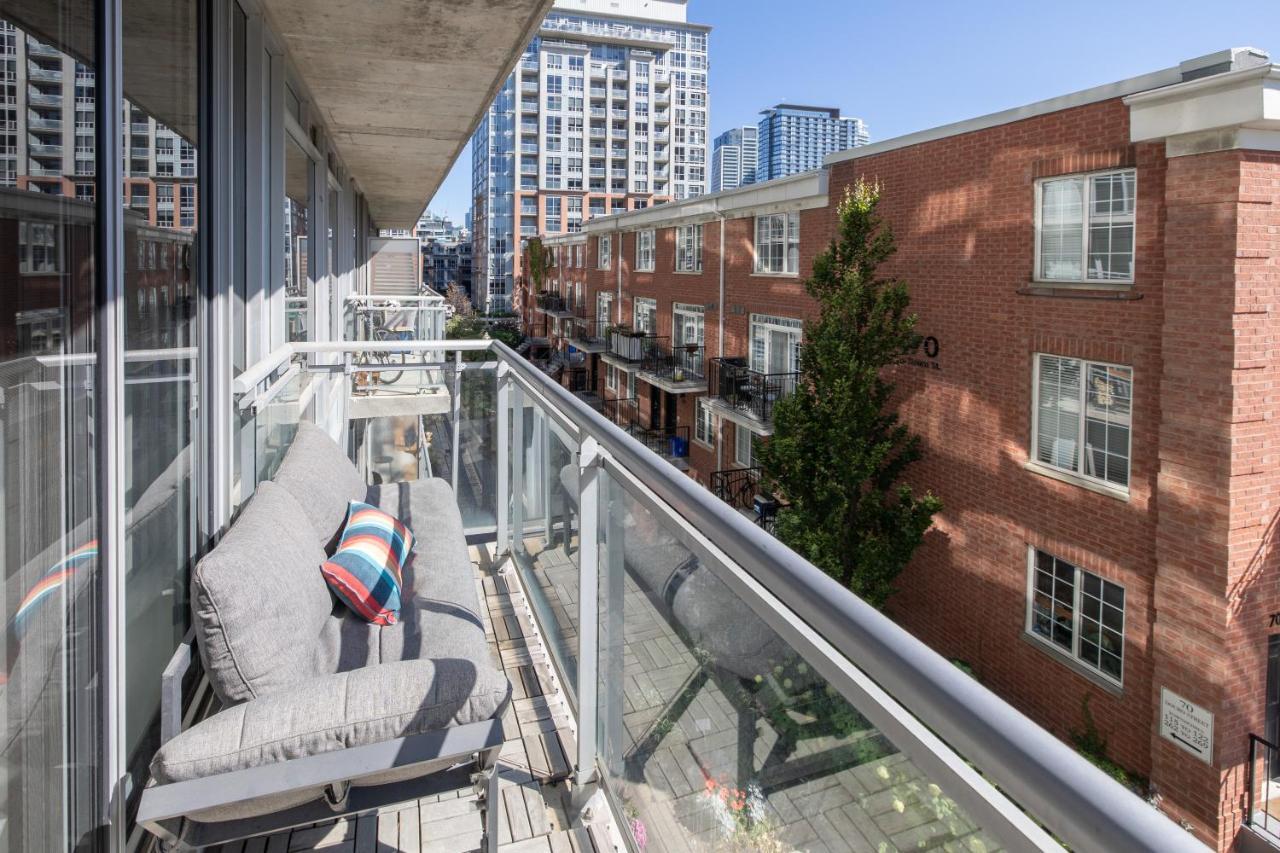 2 Storey Creative Downtown West Loft Apartment