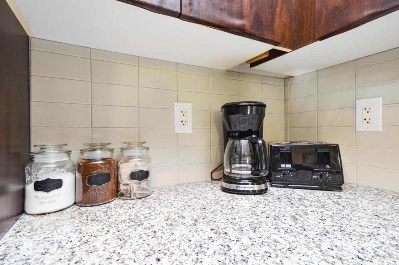 Apartment Downtown Mins From Scotiabank Arena, Tiff, Cn Tower, Union, Mtcc *