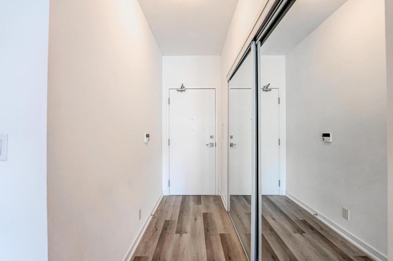 Apartment Downtown Near Cn Tower Toronto