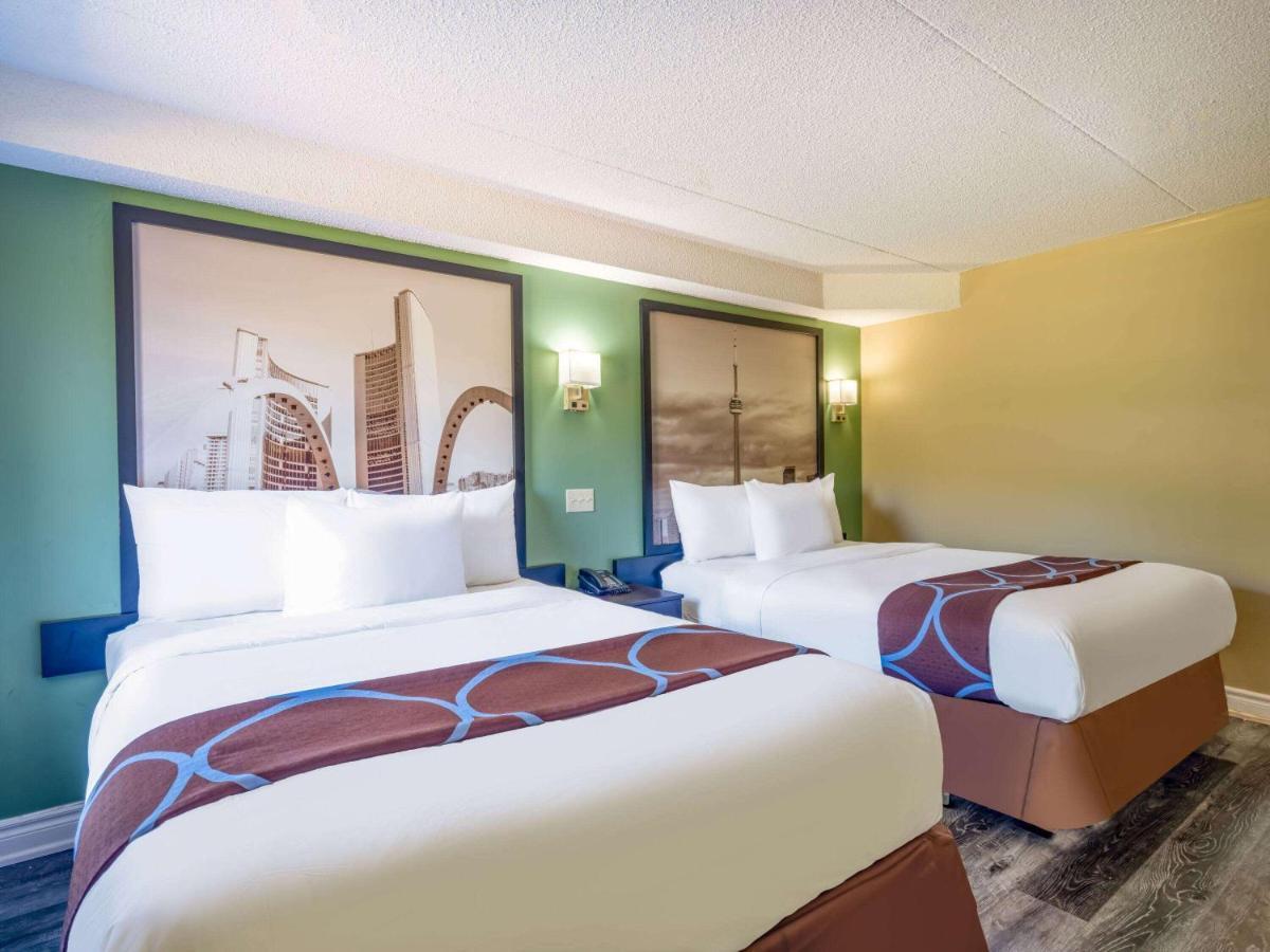 Super 8 By Wyndham East On Hotel 2*