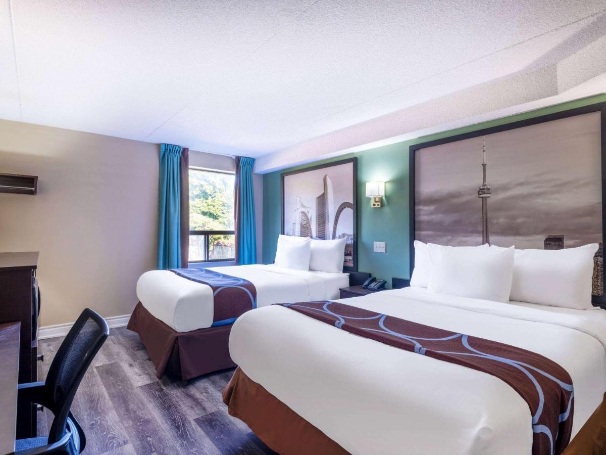 Super 8 By Wyndham East On Hotel Toronto