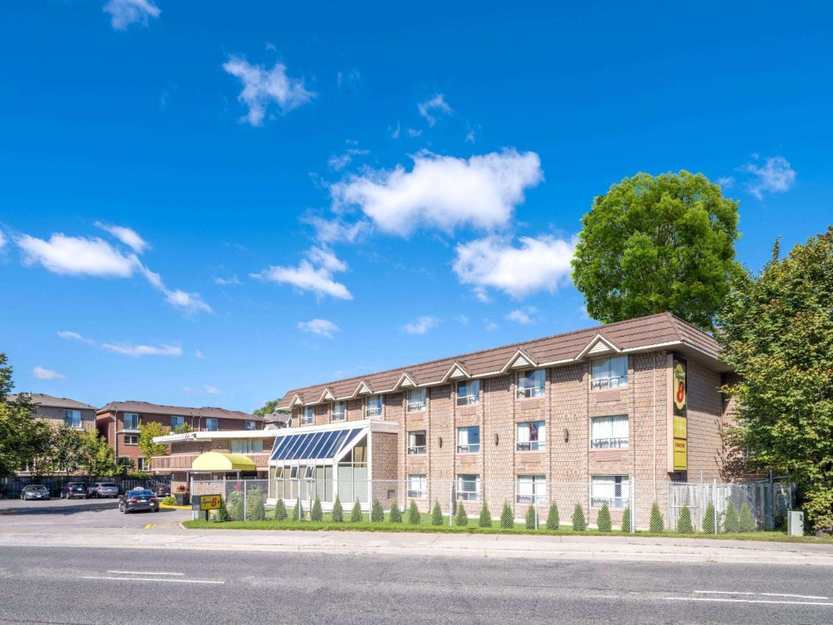 Super 8 By Wyndham East On Hotel Toronto