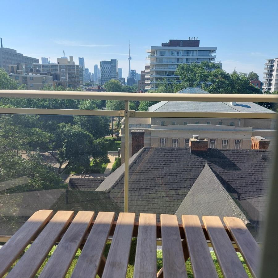 Cozy 1-bedroom Downton * Toronto