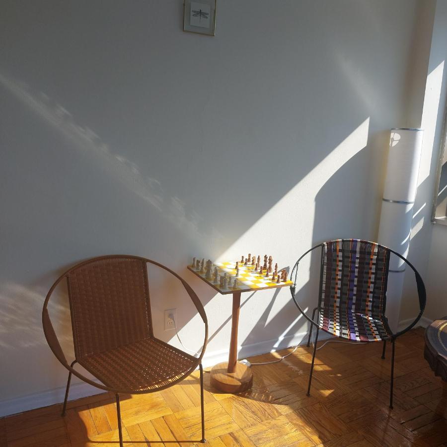 Cozy 1-bedroom Downton * Toronto