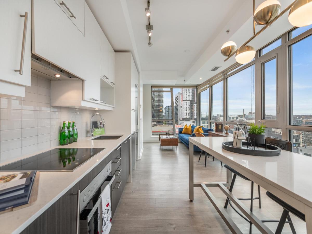 Apartment Luxury 2 Bedroom In The Heart Of Entertainment District W/ Cn Tower View Toronto