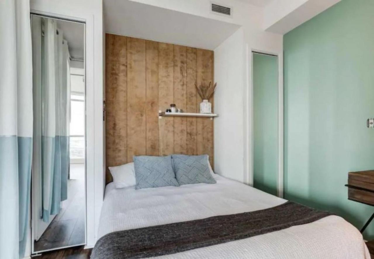 Apartment Executive Downtown With Skyline View *