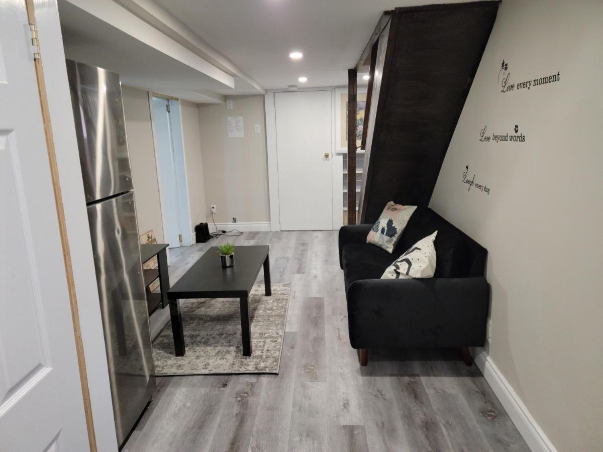 Comfy Private Unit Guest house Toronto