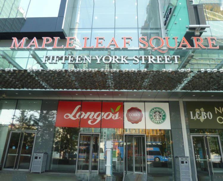 Spectacular 2bdrm In Maple Leaf Sq Toronto