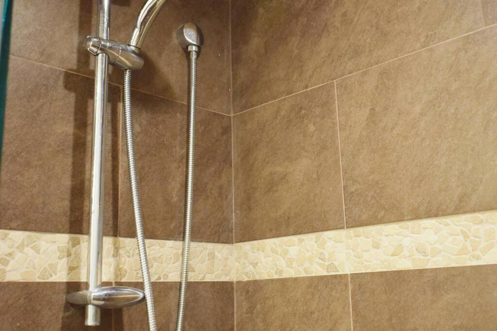Away From - Basement Studio Apartment Toronto