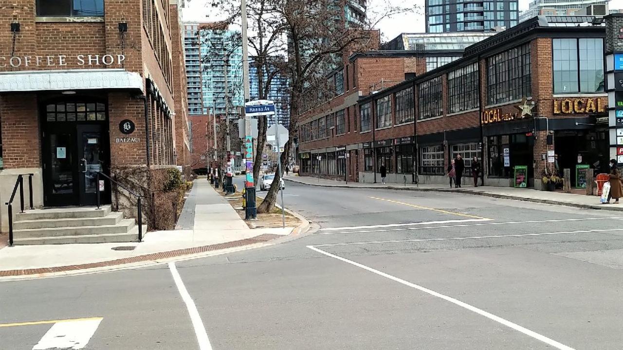 Apartment One Bedroom In Liberty Village *