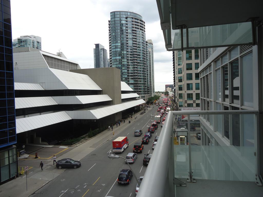 Apartment Pelicanstay In Downtown Toronto Toronto