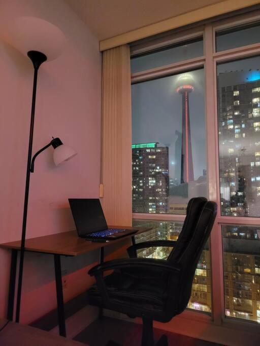 Apartment Unobstructed Cn Tower View In Every With Balcony & Parking