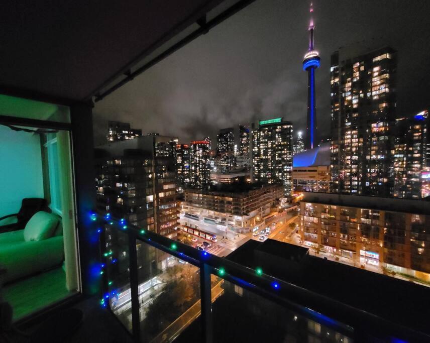 Unobstructed Cn Tower View In Every With Balcony & Parking Apartment Toronto
