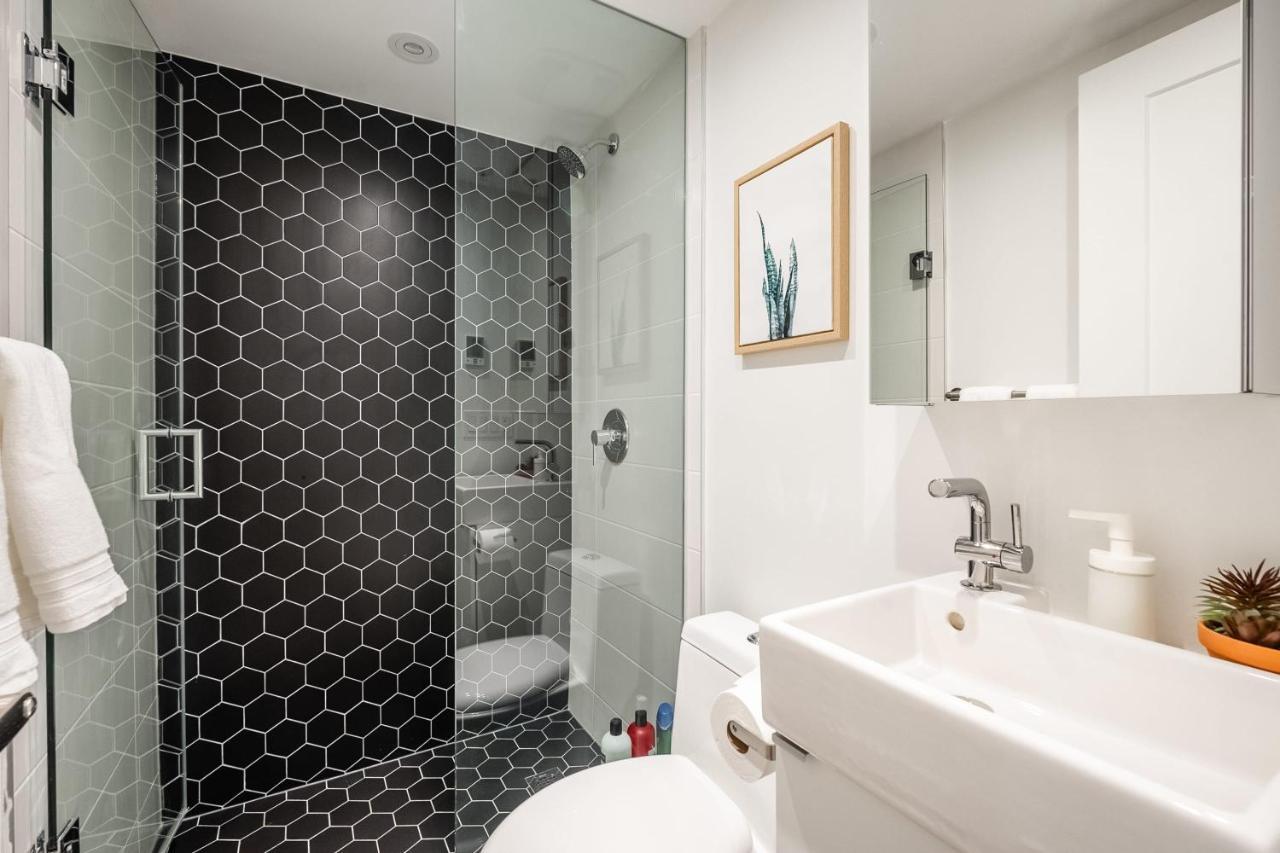 Modern 1br - Stunning View Of Cn Tower Apartment Toronto