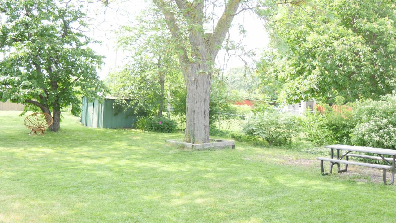 Richview Gardens * Toronto