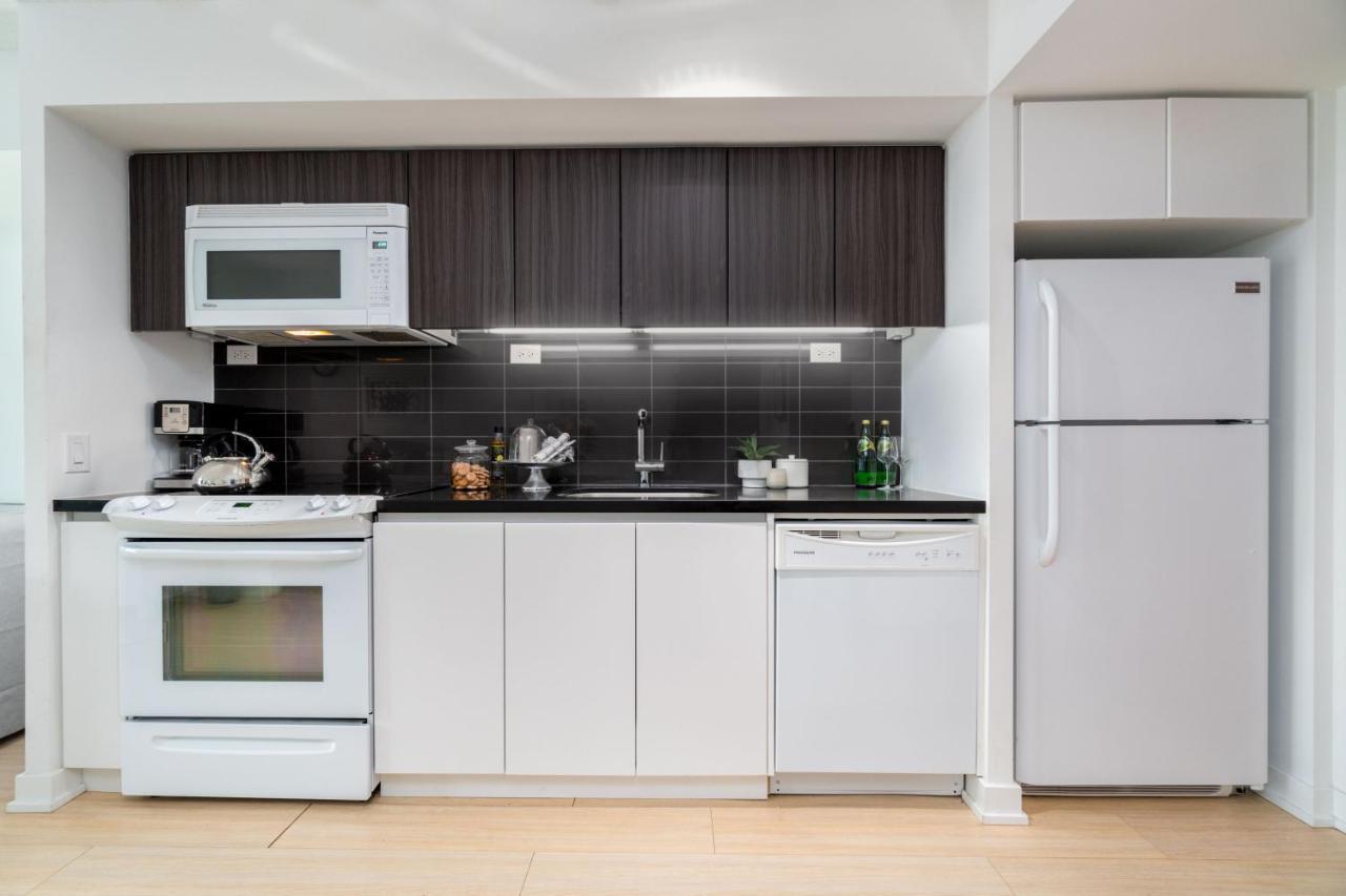 Hotel Downtown Condo, Cn Tower, Union Station 5*