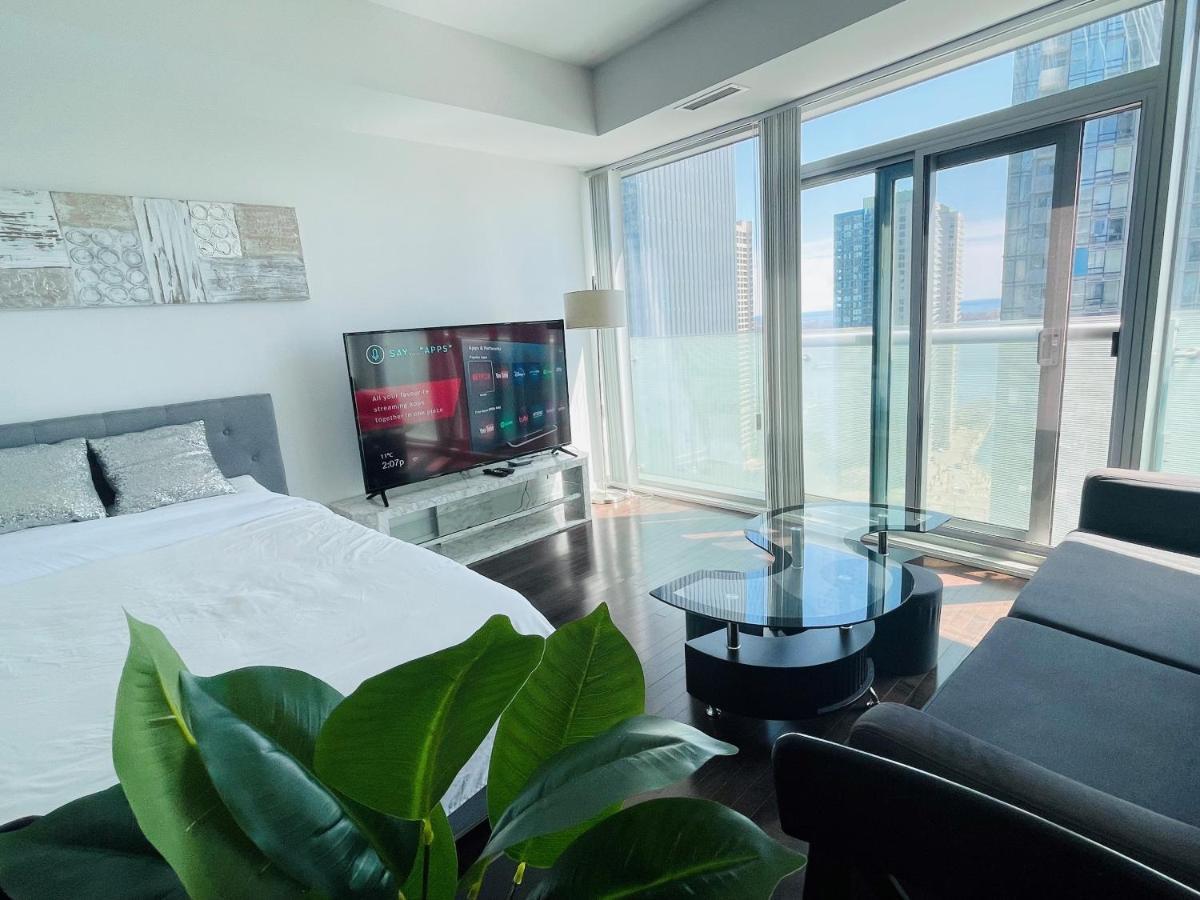 Hotel Comfort Opulence Suites Downtown 20th Floor View