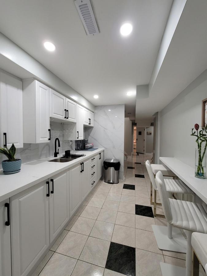 Roryhouse * Toronto