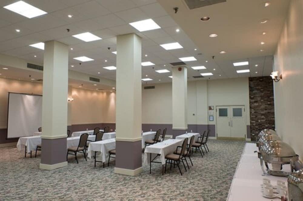 The Roehampton Hotel