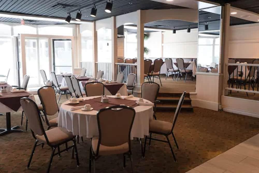 The Roehampton Hotel Toronto