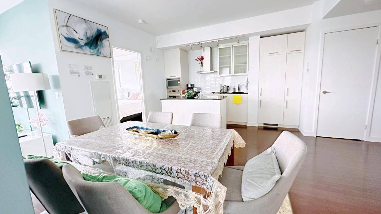 Comfort Opulence Suites Superior 3 Bedroom 48th Floor With View * Toronto