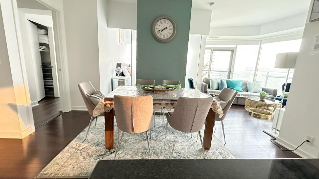 Hotel Comfort Opulence Suites Superior 3 Bedroom 48th Floor With View Toronto