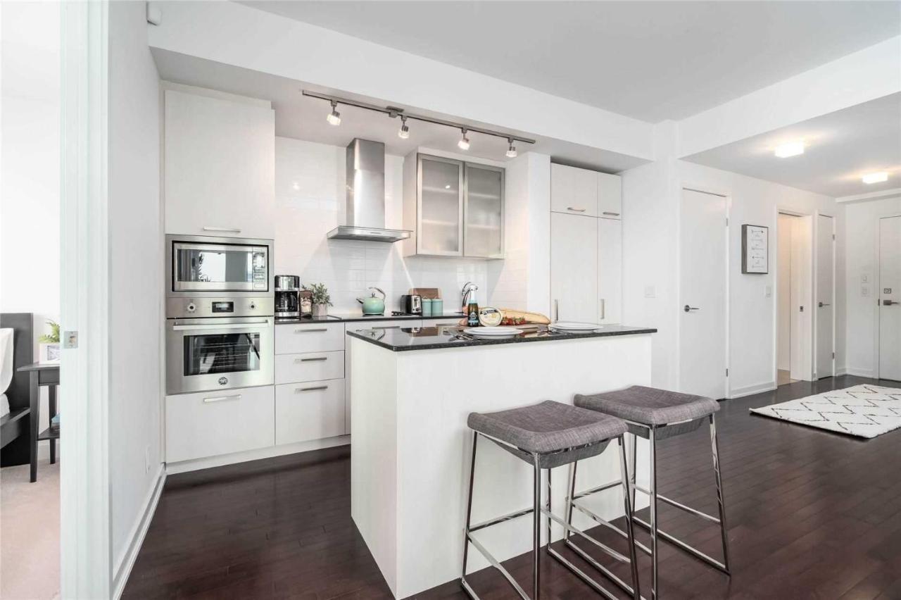 Comfort Opulence Suites Superior 3 Bedroom 48th Floor With View Toronto