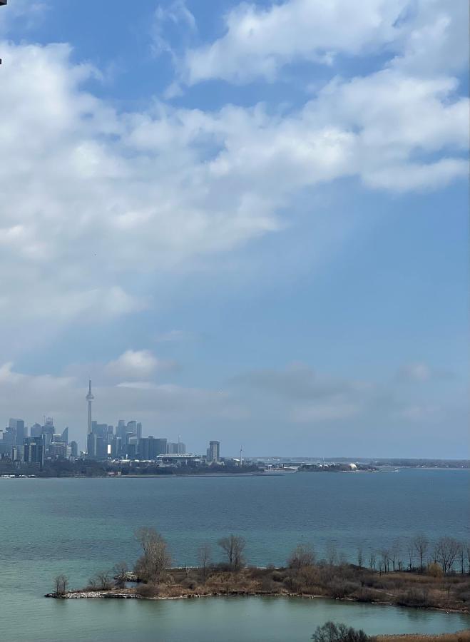 Apartment Luxury Lakefront Condo *
