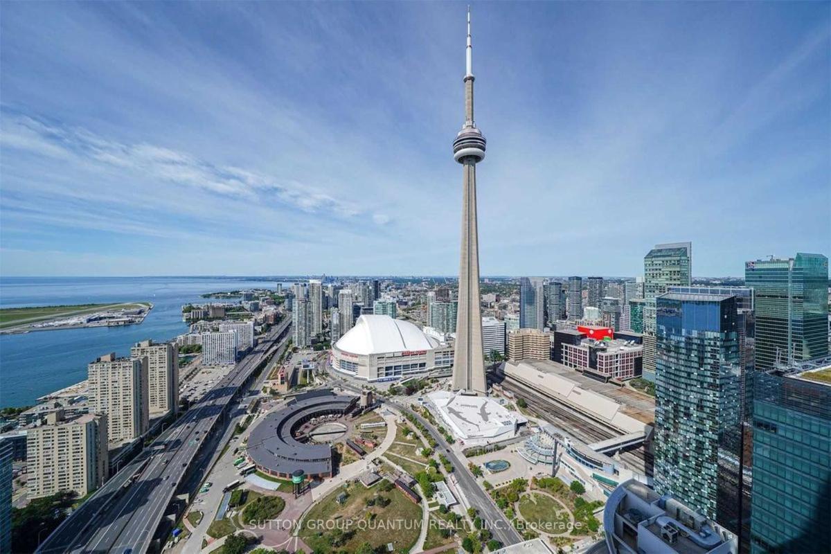 Superior 49th Floor 3 Bedroom With Cn Tower And View *