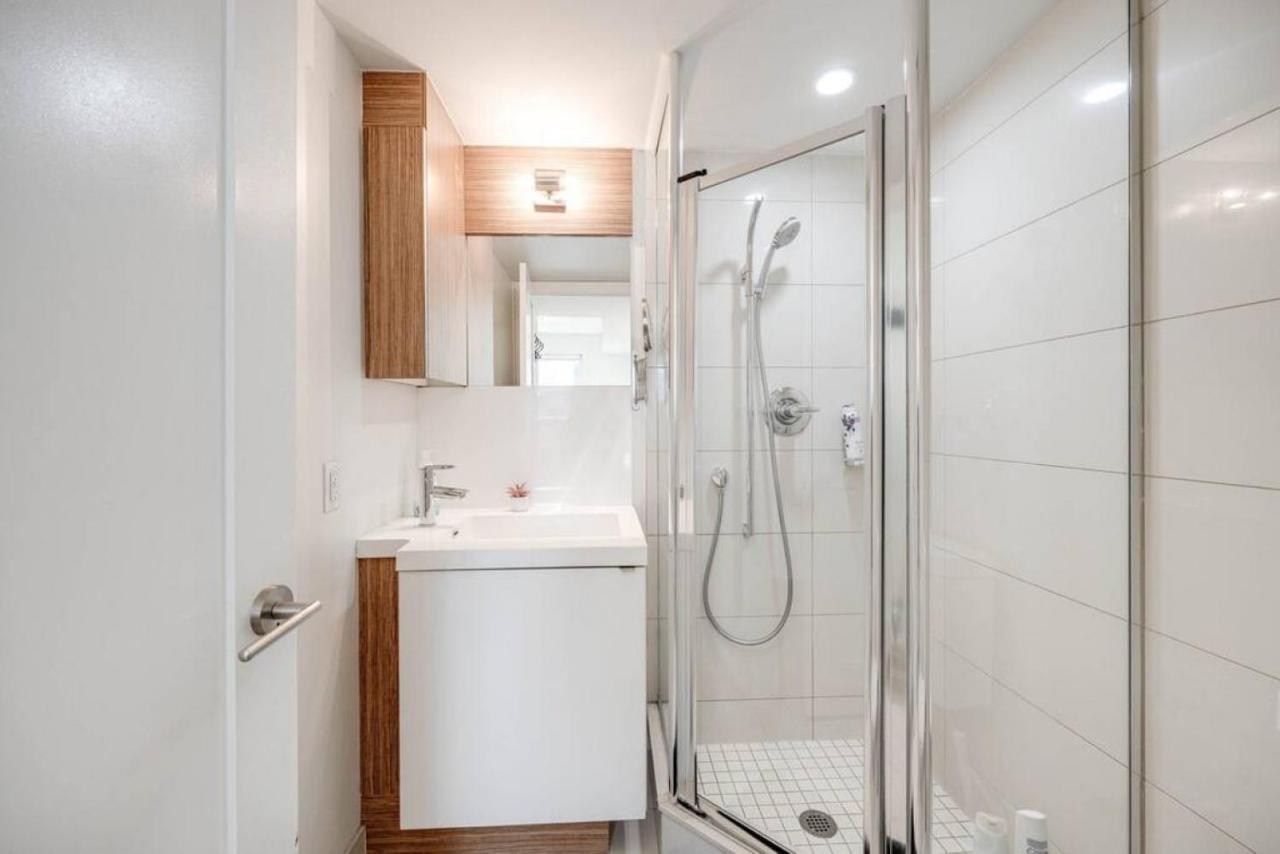 2br Fantastic View Of Cn Tower And Roger Centre Holiday home