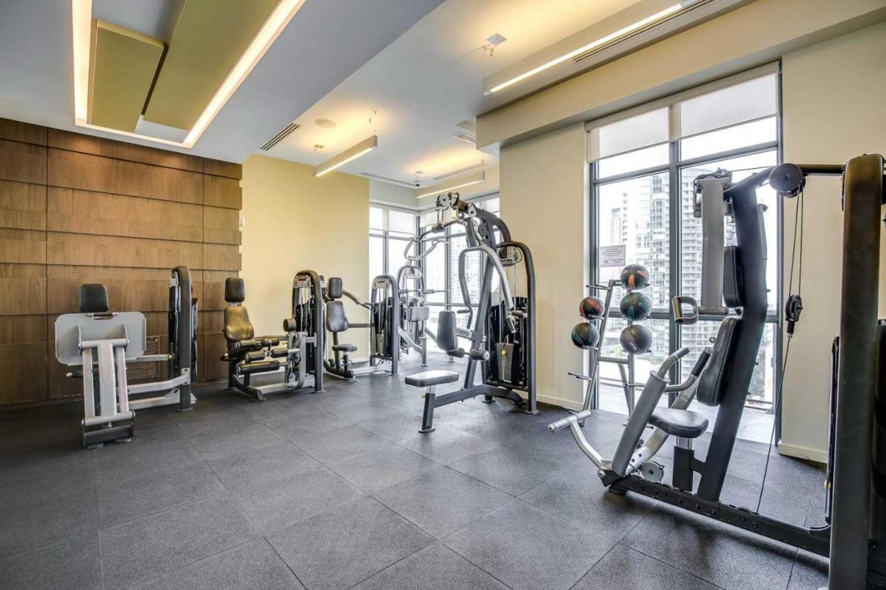Exec 2br 2bth W Million Dollar View Of Cn Tower * Toronto