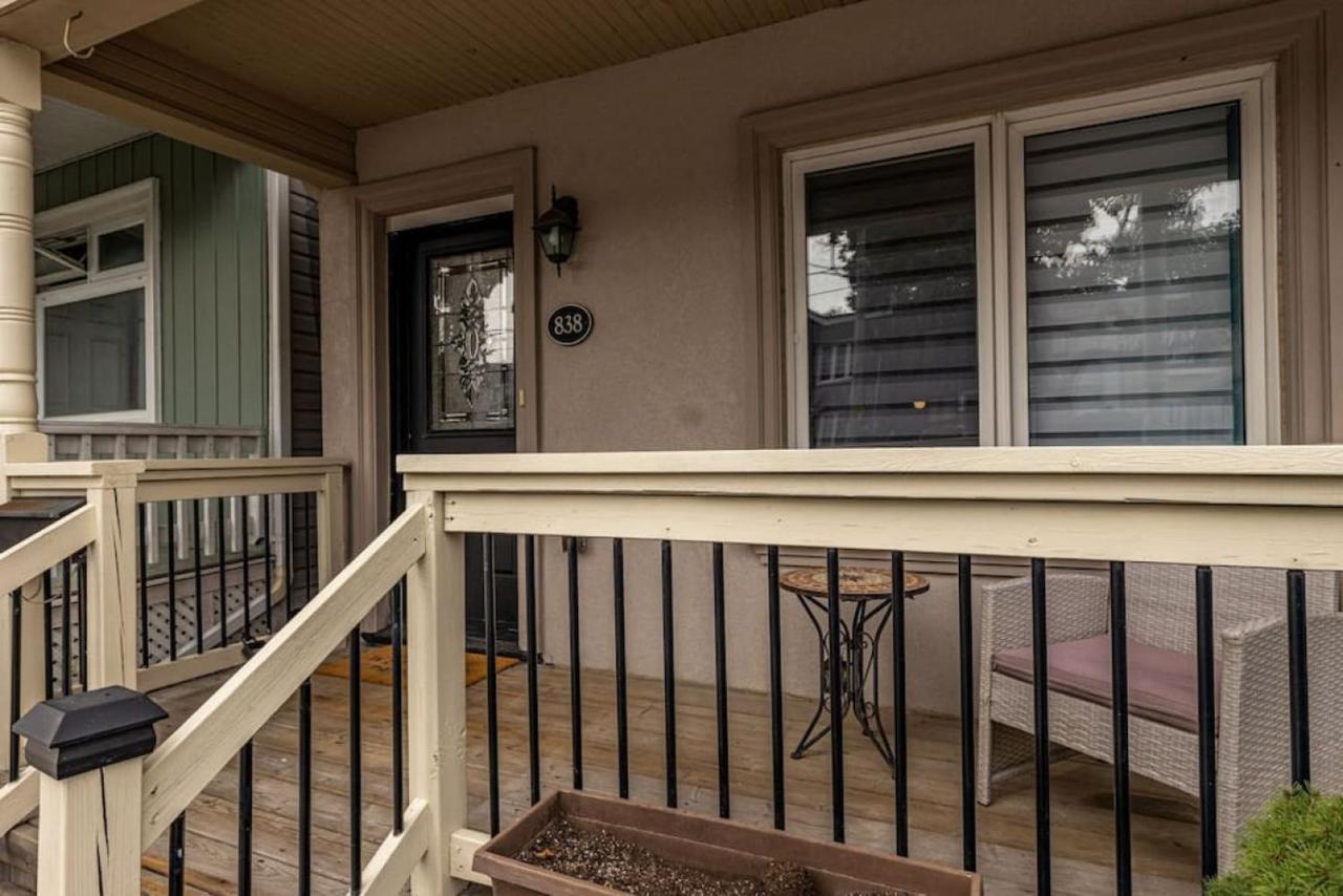 3br Casa Close To Woodbine With Deck Area And Wfh * Toronto