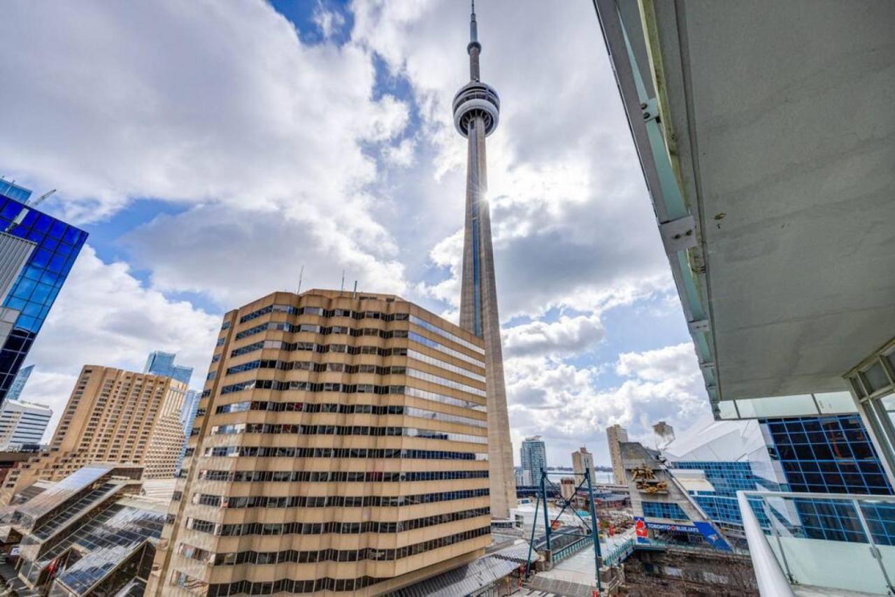 Holiday home 2br Fantastic View Of Cn Tower And Roger Centre *