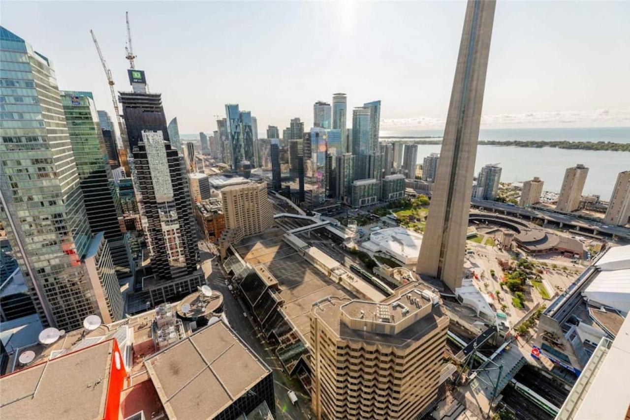 Luxury Cn Tower View King Bed Balcony Free Park Toronto
