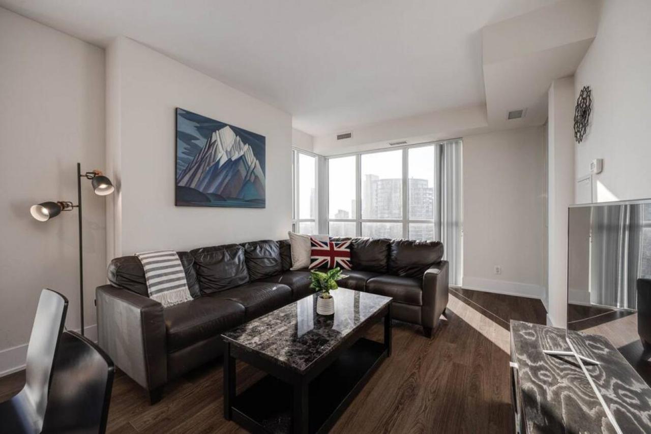 Holiday home Exec 2br 2bth W Million Dollar View Of Cn Tower Toronto