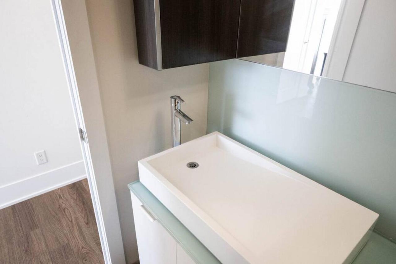 Holiday home Exec 2br 2bth W Million Dollar View Of Cn Tower Toronto