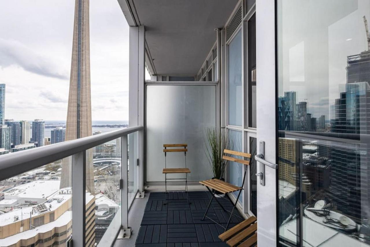 Luxury Cn Tower View King Bed Balcony Free Park * Toronto