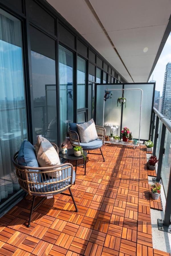 Luxury View In Downtown 3 Bedroom 2.5 Bathroom 1 Parking *