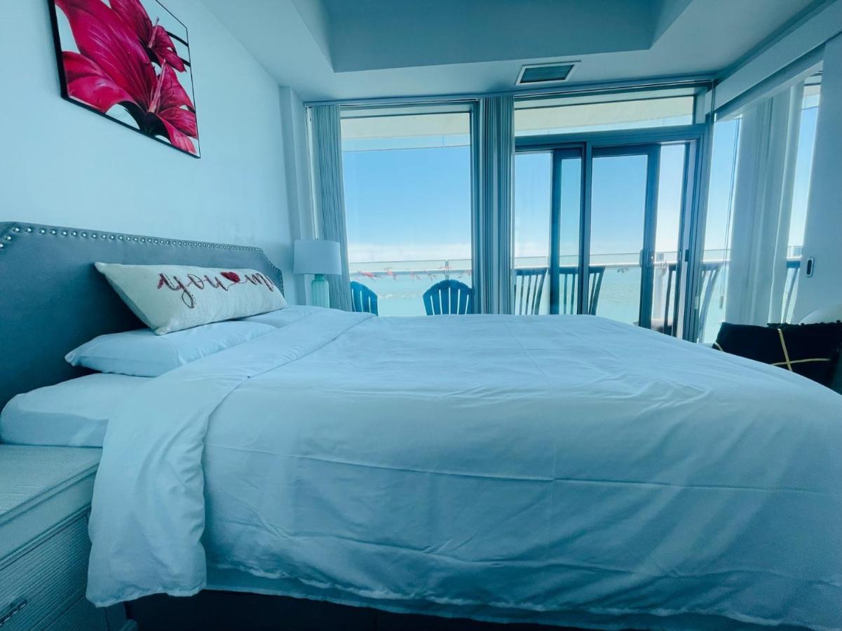 Superior 49th Floor 3 Bedroom With Cn Tower And View *
