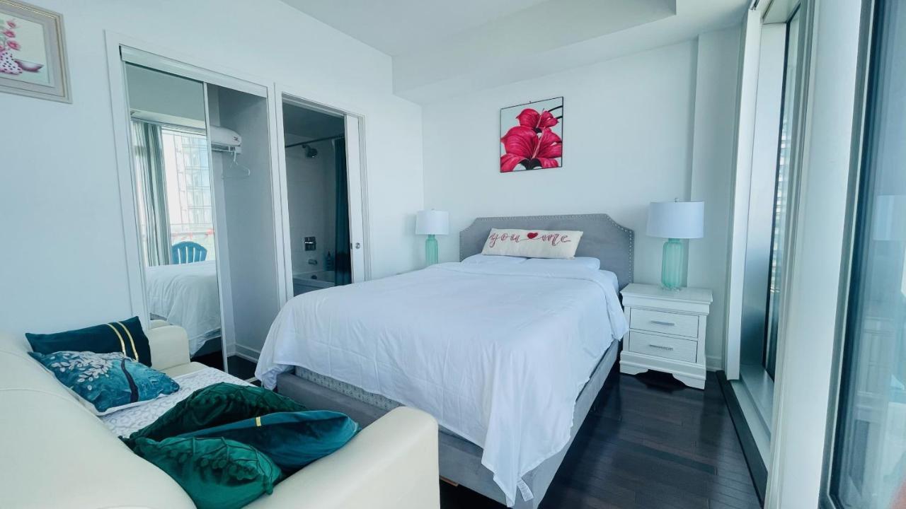 Superior 49th Floor 3 Bedroom With Cn Tower And View Toronto