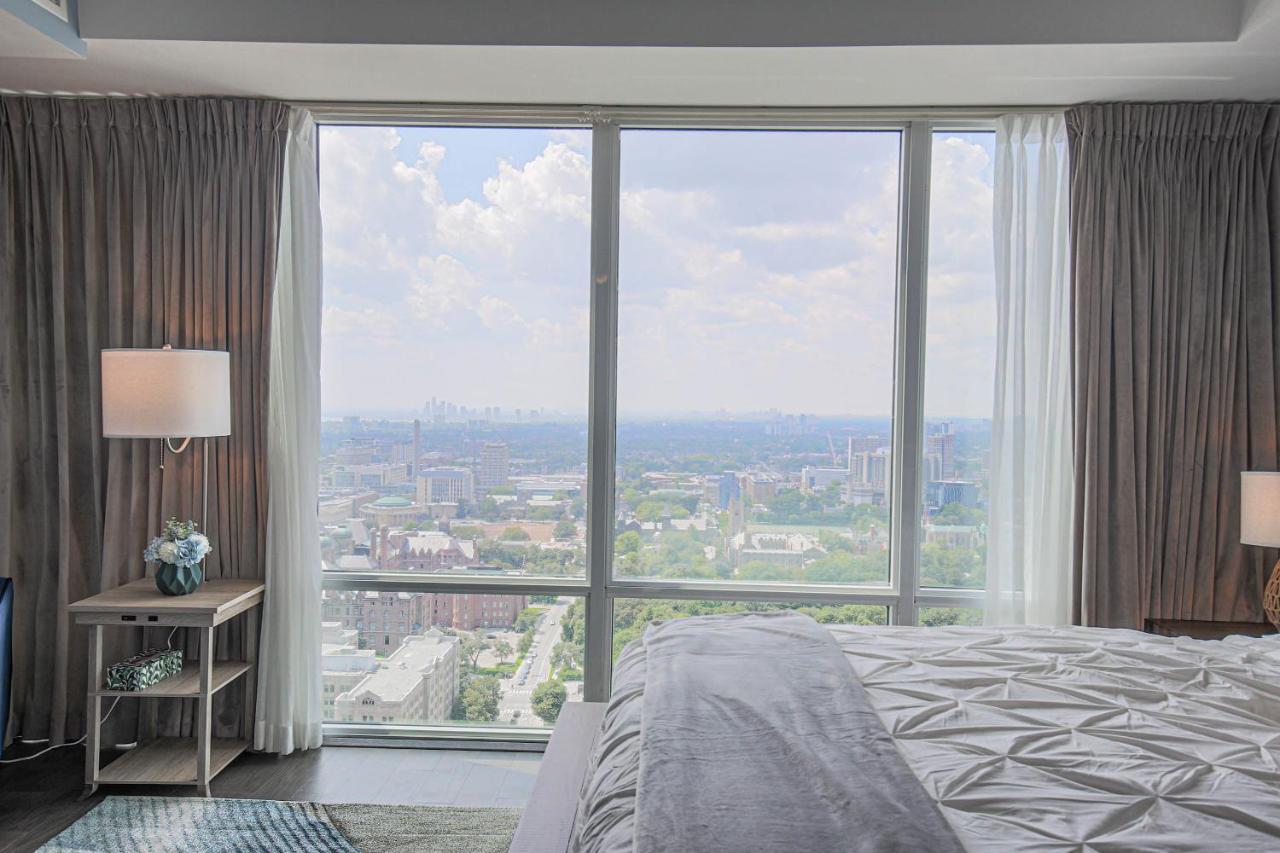 Luxury View In Downtown 3 Bedroom 2.5 Bathroom 1 Parking Apartment *
