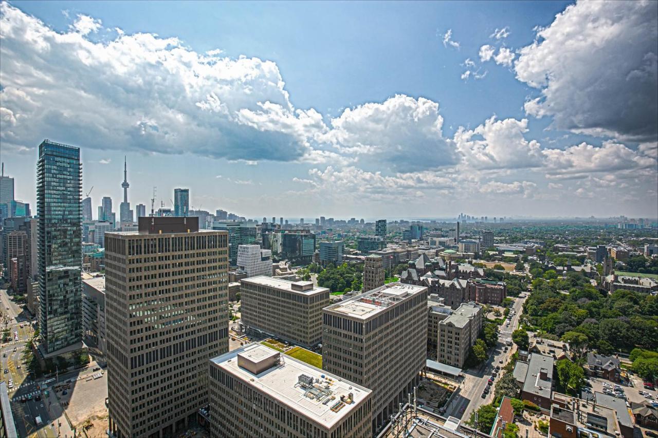 Luxury View In Downtown 3 Bedroom 2.5 Bathroom 1 Parking * Toronto